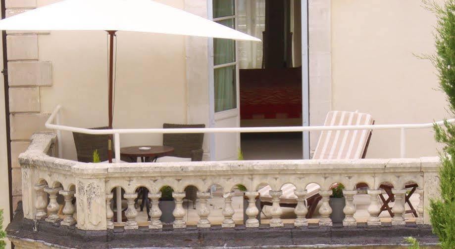 克洛斯拉波埃蒂酒店及水疗中心 萨尔拉拉卡内达 外观 照片